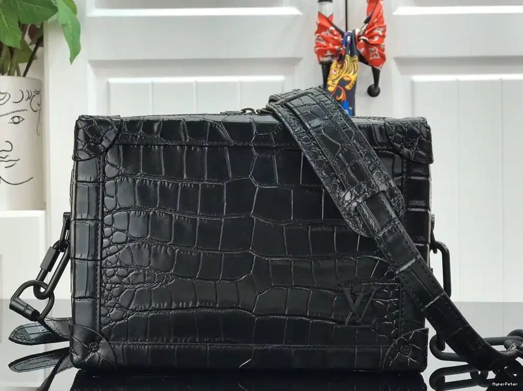 TRUNK SOFT LOUIS VUITTON 0612